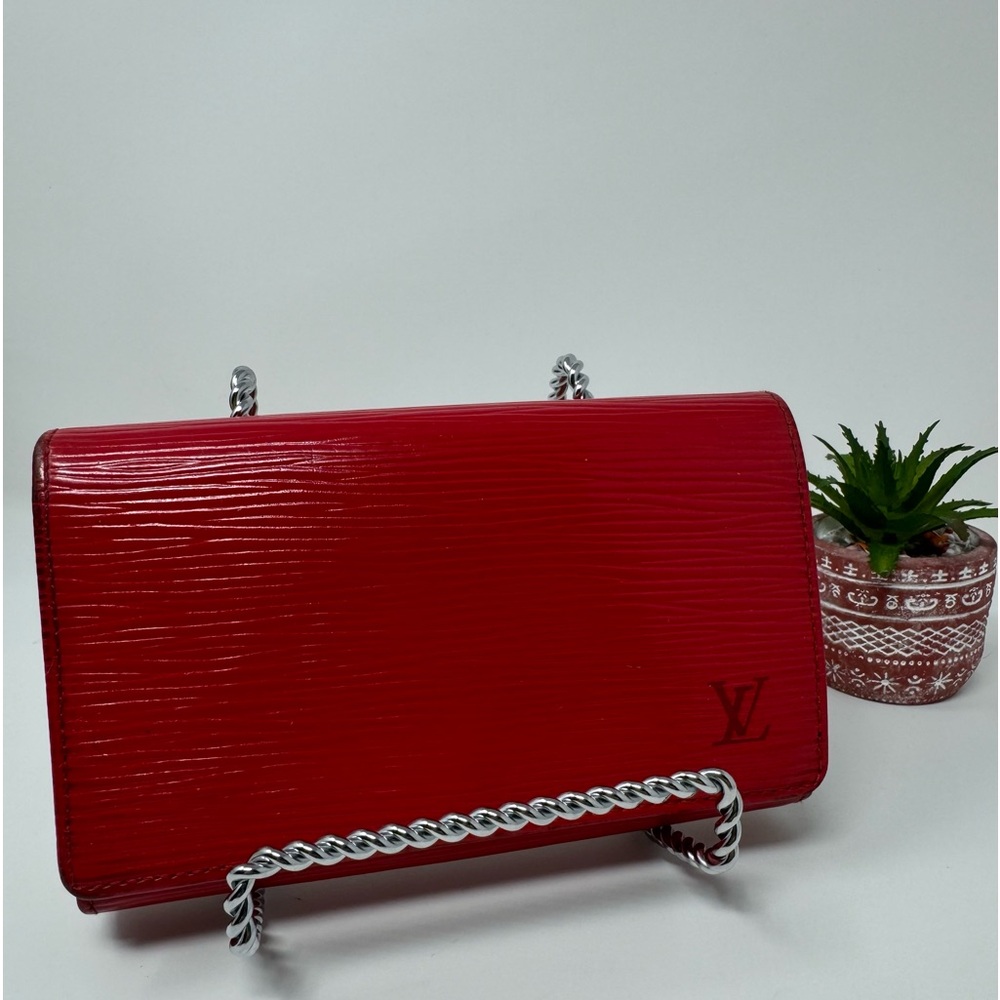 Louis Vuitton Red Epi Leather Tressor Wallet